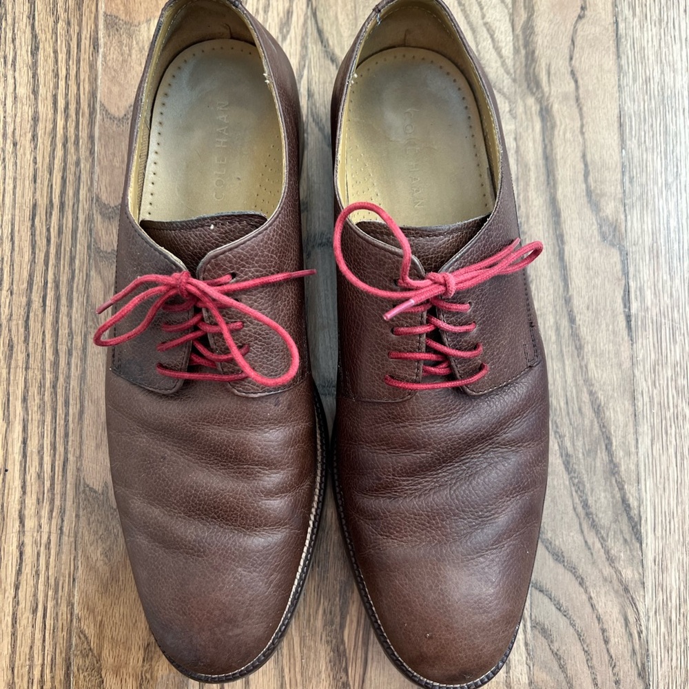 Cole Haan brown leather lace up